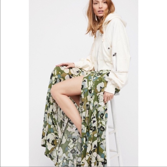 Free People Dresses & Skirts - Free People Hot Tropics Moss Green Floral Print Maxi Skirt